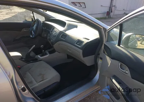 2015 Honda Civic Lx z USA, uszkodzony, nr VIN 19XFB2E57FE012022